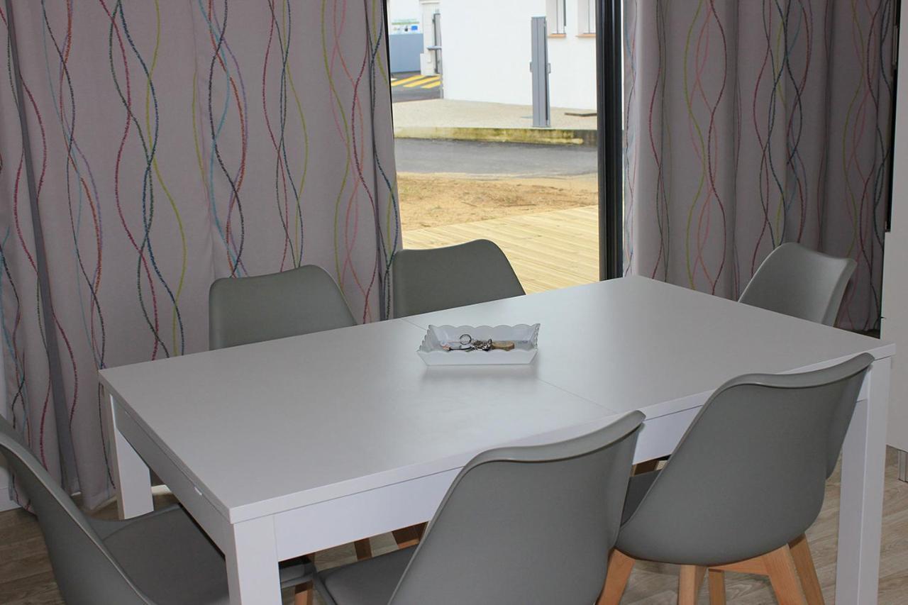 Chalet Pour 6, Domaine Avec Piscine Saint-Hilaire-de-Riez Exteriör bild