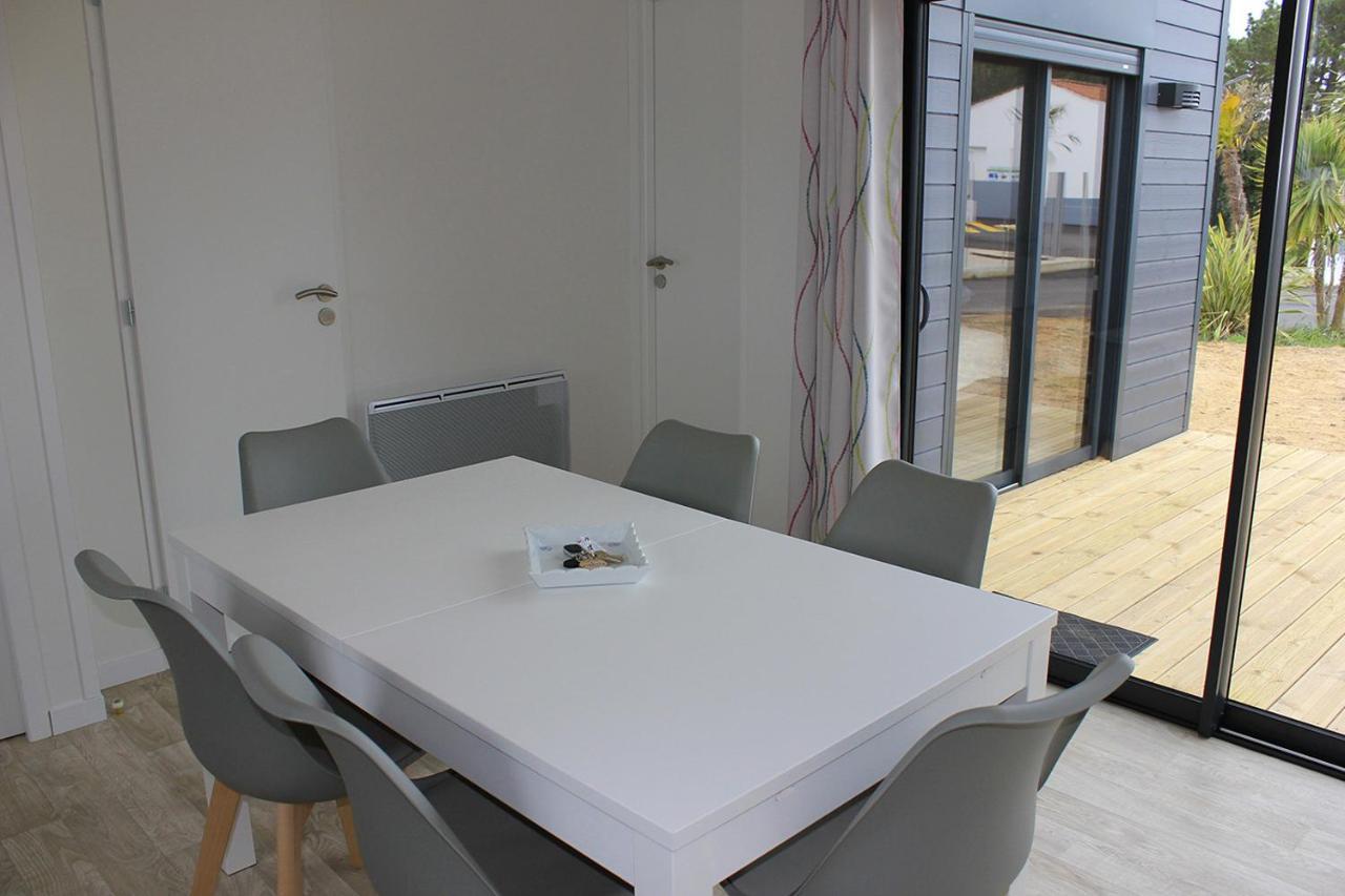 Chalet Pour 6, Domaine Avec Piscine Saint-Hilaire-de-Riez Exteriör bild