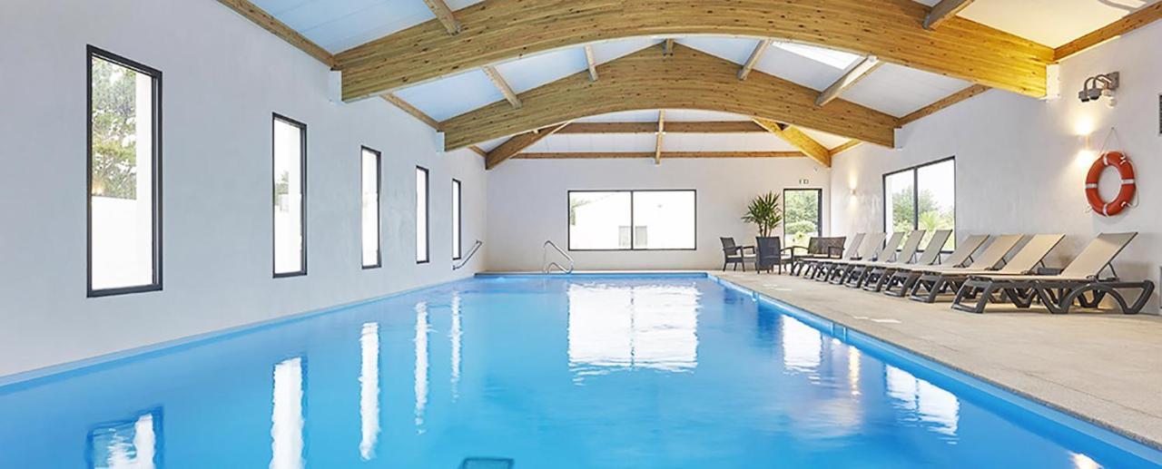 Chalet Pour 6, Domaine Avec Piscine Saint-Hilaire-de-Riez Exteriör bild